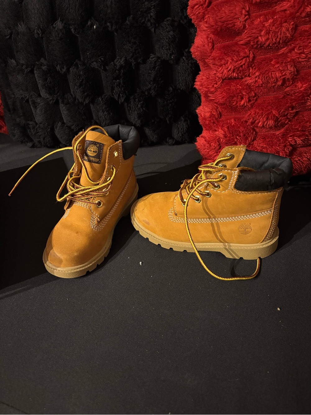 Timberland Kids Wheat Nubuck Lace-Up Boots with Black Collar